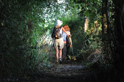 Randonnée gourmande à Bost – Rencontre avec un éleveur de volaille (près de Vichy, Allier)