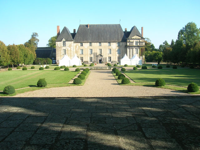 Le classicisme auvergnat :Le Château d'Effiat
