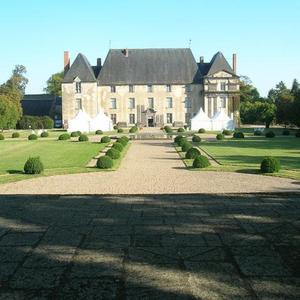 Le classicisme auvergnat :Le Château d'Effiat